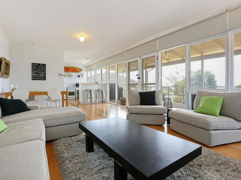 DROMANA BEACH SHACK - New Castle Holiday 3