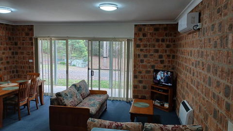 Dybara Park Holiday Cottages - New Castle Holiday 3