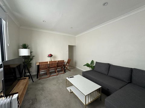 Dynamic 2 Bedroom Home Close To City Buzz Darling St 2 E-Bikes Included - New Castle Holiday 3
