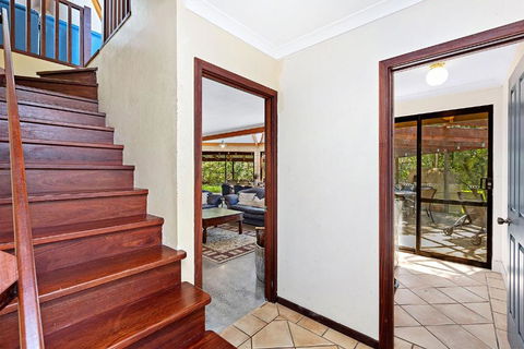 Eagle Bay Beach Lodge - 1 Street Back From Stunning Eagle Bay! - New Castle Holiday 3