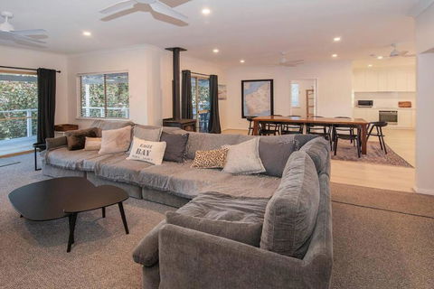 Eagle Bay Summerhaus - New Castle Holiday 3