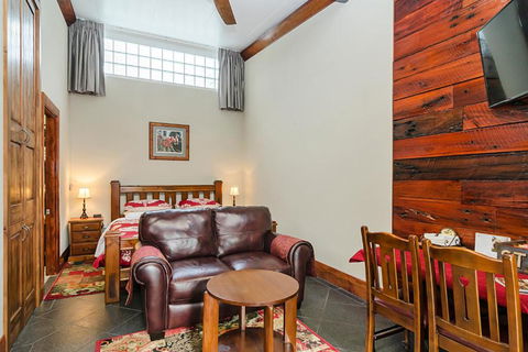 Eagle Foundry Bed & Breakfast - New Castle Holiday 4