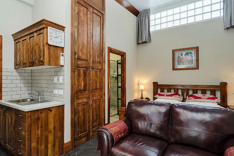 Eagle Foundry Bed & Breakfast - New Castle Holiday 1