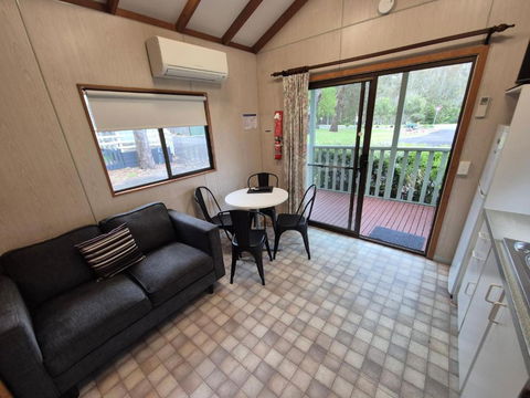 Eagle Point Caravan Park - New Castle Holiday 0