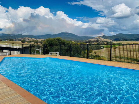 ELM Accommodation - Merrijig - New Castle Holiday 0
