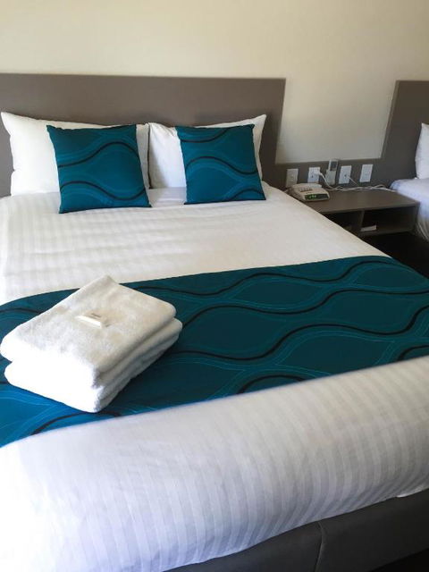 Exies Bagtown - New Castle Holiday 4