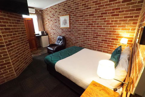 Exies Bagtown - New Castle Holiday 2