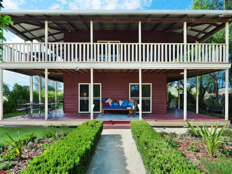 Elderslie House - New Castle Holiday 1