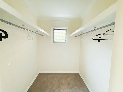 Elegant Villa Near Shopping Mall - New Castle Holiday 4