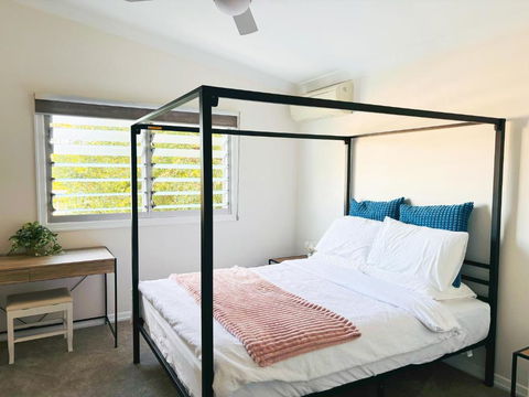 Elegant Villa Near Shopping Mall - New Castle Holiday 3