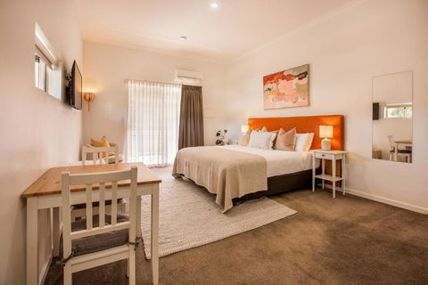 EM Apartments - New Castle Holiday 3