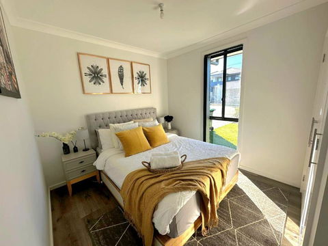 Entire 2br, Hideaway - New Castle Holiday 1