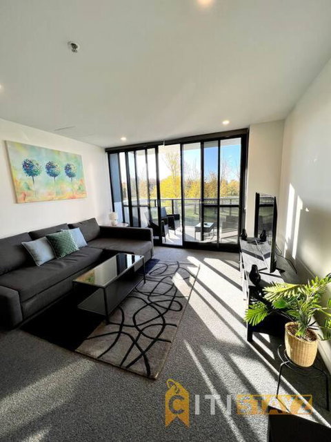 Fab In Phillip - 2bd 2bth Apt - Close To CBR Hospital - New Castle Holiday 2