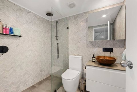 Fab Penthouse Near Bondi / Bronte, Shops & Bars - New Castle Holiday 3