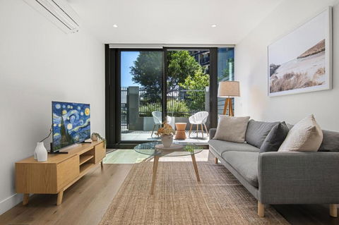 Fabulous 1-Bed With Pool And Private Courtyard - New Castle Holiday 0