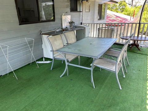 FAMILY 3-bedroom Everton Hills Apartment - New Castle Holiday 3