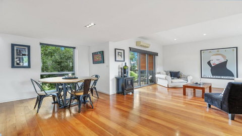 Fernweh - New Castle Holiday 4