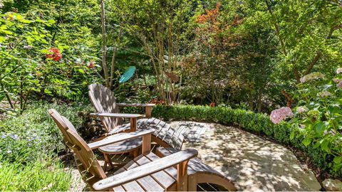 FROGWELL HOLLOW Immerse Into An Idyllic Fairytale - New Castle Holiday 2