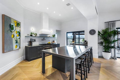 Gawler Park Estate - New Castle Holiday 1