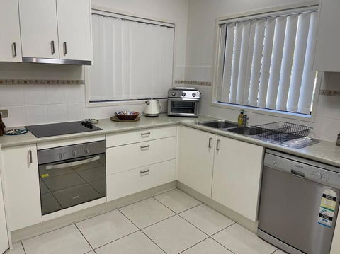 Georgina Townhouse - New Castle Holiday 2