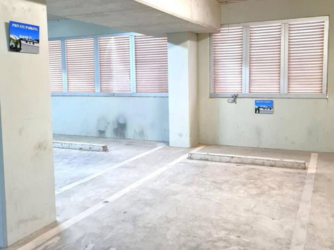 Glam Apartment 21 - New Castle Holiday 1