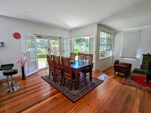 Gorgeous 4-Bedroom House On A Mansion - An Acre Land With Magnificent Pool & Garden - New Castle Holiday 4