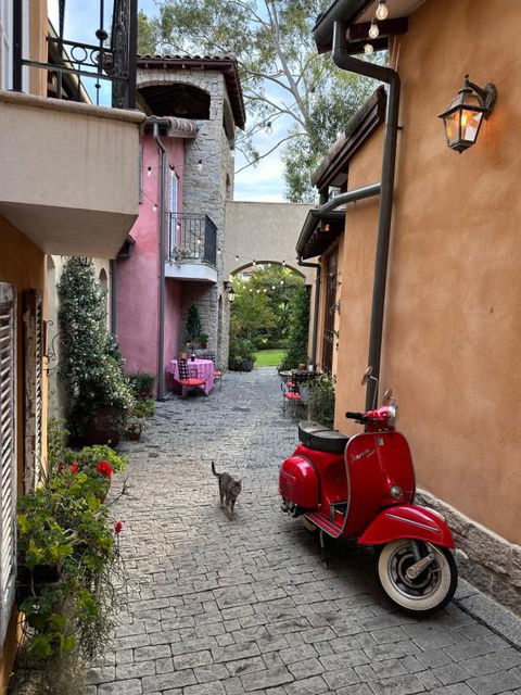 Guestlands Italia B&B - New Castle Holiday 0