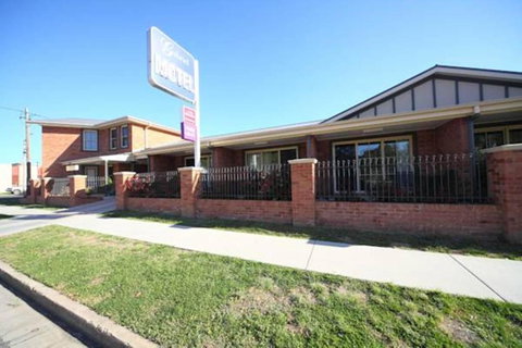 Gundagai Gabriel Motor Inn - New Castle Holiday 2
