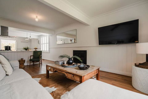 Hamptons On Selby- Barwon Heads. Family And Couples Beach Escape - New Castle Holiday 3