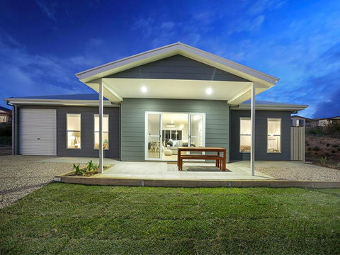 High Tide - Beachfront Pet-friendly - New Castle Holiday 0