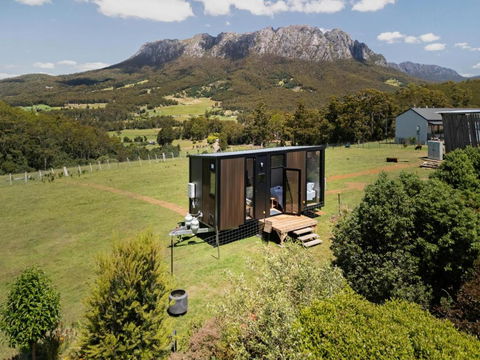 Hillside Hideout By Tiny Away - New Castle Holiday 1