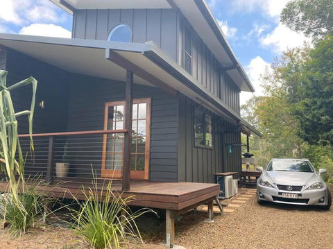 Hilltop Woods Noosa - New Castle Holiday 0