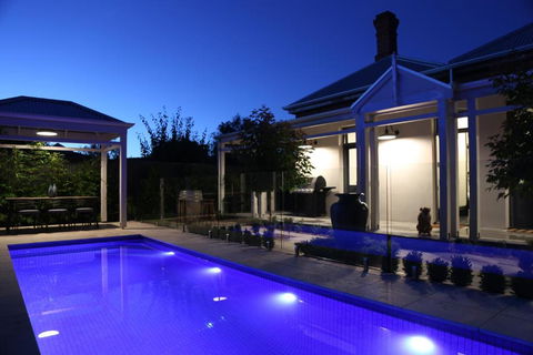 Hollidge House 5 Star Luxury Apartments - New Castle Holiday 1
