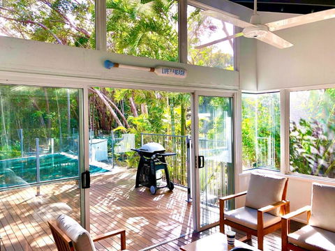 Ibis 3 House - New Castle Holiday 1