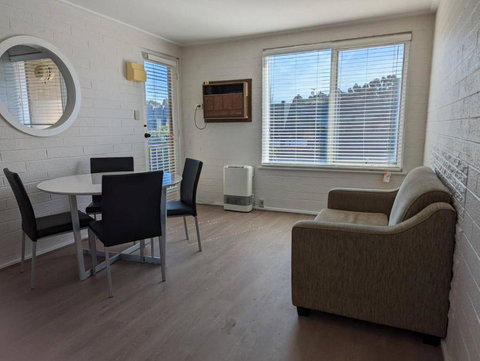 Home Away From Home - New Castle Holiday 3