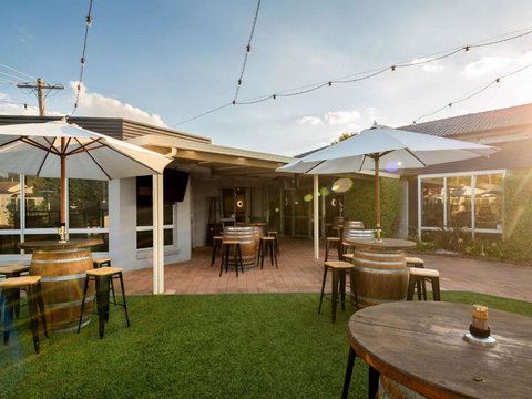 Ibis Styles Orange - New Castle Holiday 2