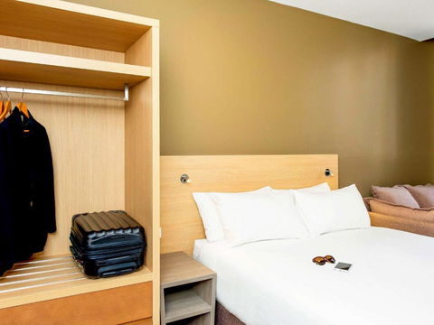 Ibis Budget - Melbourne CBD - New Castle Holiday 3