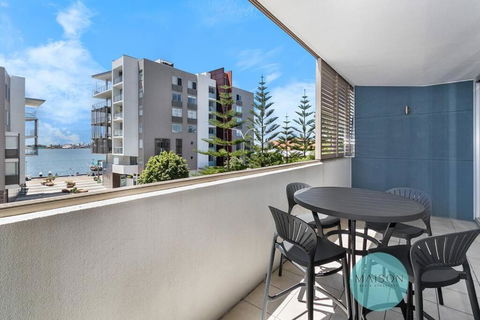 Honeysuckle Apartment With Gorgeous Water Views! - New Castle Holiday 0