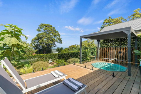 Hygge Loft - New Castle Holiday 0