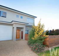 Adelphi Views on Luton - Woodlands - New Castle Holiday