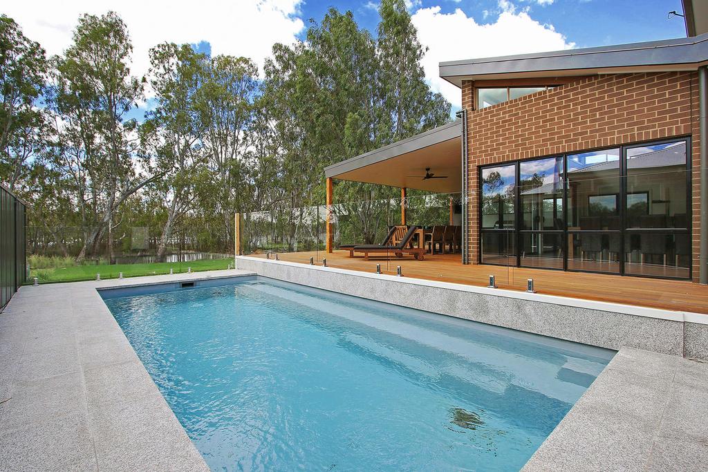 Bundalong VIC New Castle Holiday