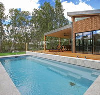 Adori Maloo - Bundalong - New Castle Holiday
