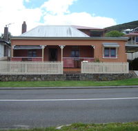 Albany Historic Cottage - New Castle Holiday