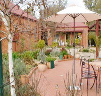 Albury Cottages - New Castle Holiday