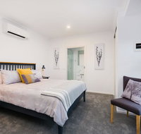Albury Yalandra Apartment 2 - New Castle Holiday
