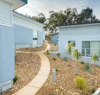 Albury Yalandra Apartment 3 - New Castle Holiday