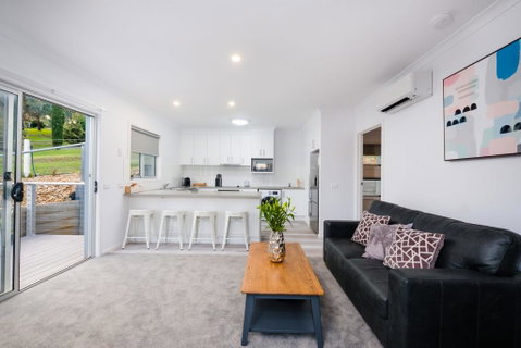 Albury Yalandra Apartment 4 - New Castle Holiday 0