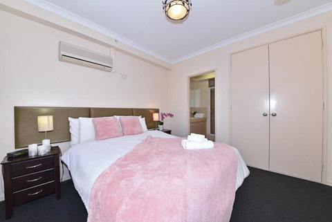 Alderney - New Castle Holiday 0