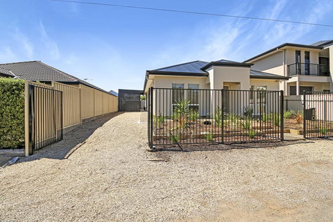 Aldinga Beach Experience - New Castle Holiday 1