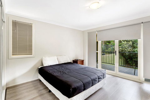 Alida Place, 1 Lagoons Estate - New Castle Holiday 1